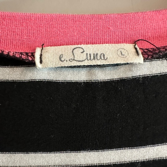 E. Luna Black &white striped with pink sleeves Top size Large EUC - Picture 5 of 5
